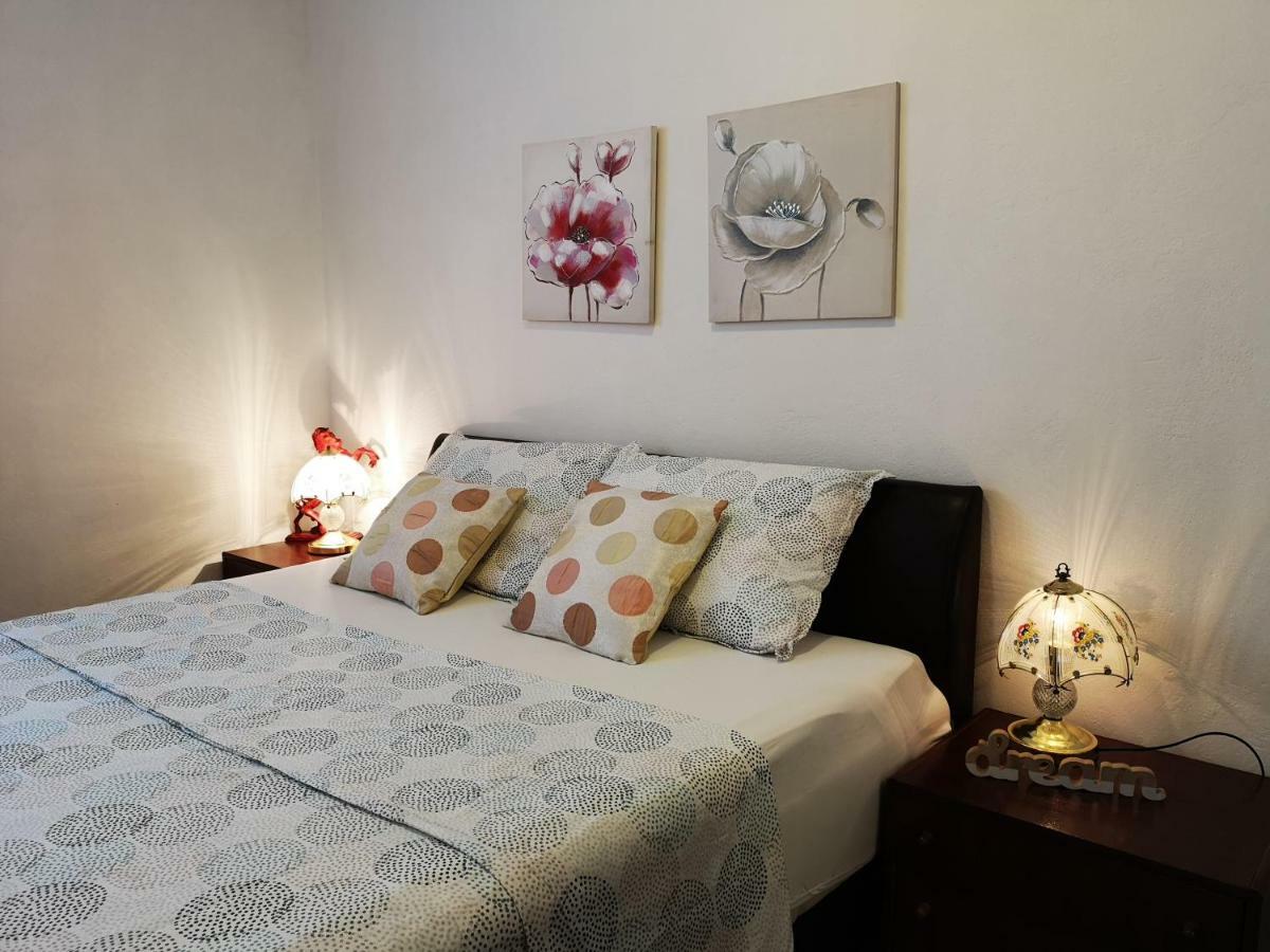 Apartmani "Zuka" Корчула Экстерьер фото