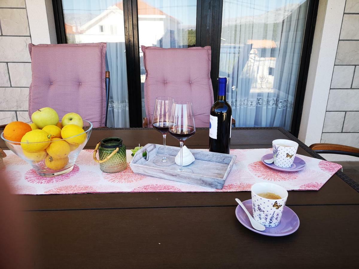 Apartmani "Zuka" Корчула Экстерьер фото